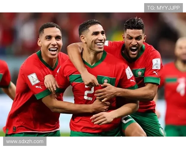 阿什拉夫巅峰时刻回顾：边路冲击力与攻防表现持续提升