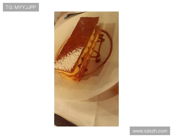 东契奇休赛期天天吃牛排配红酒，自律到连甜点都只舔一口