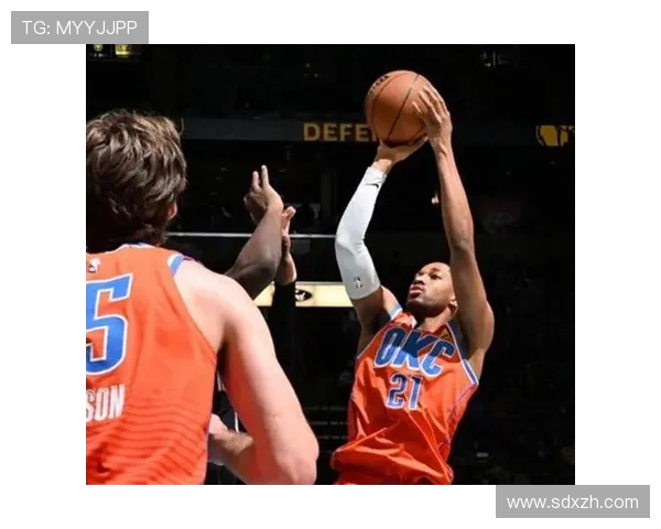 杰伦·杰克逊二世防守影响力拉开灰熊禁区优势